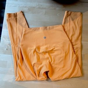 Lululemon Mango Dream Crop 23”
